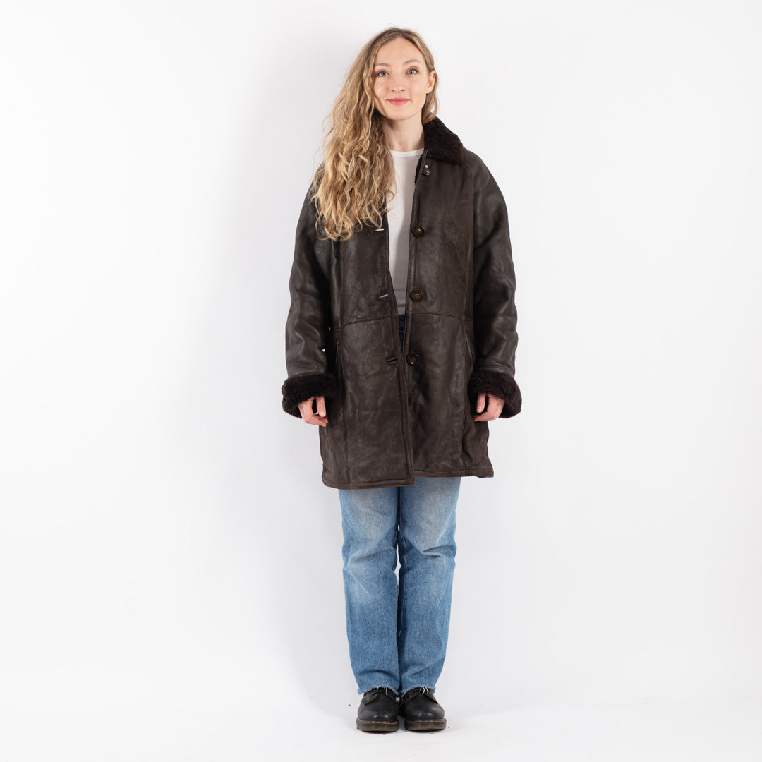 Vintage 90's Women Sheepskin Coat in Brown