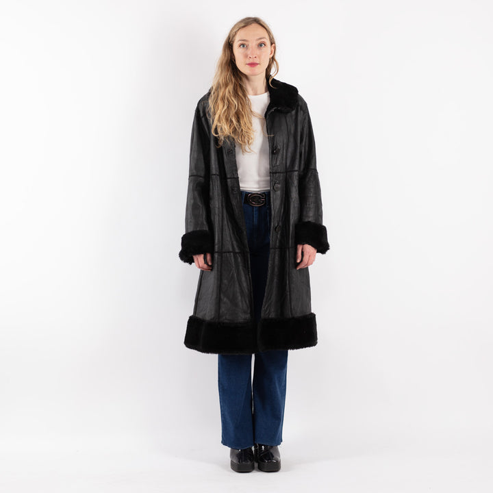 Vintage 90's Women Leather Coat in Black