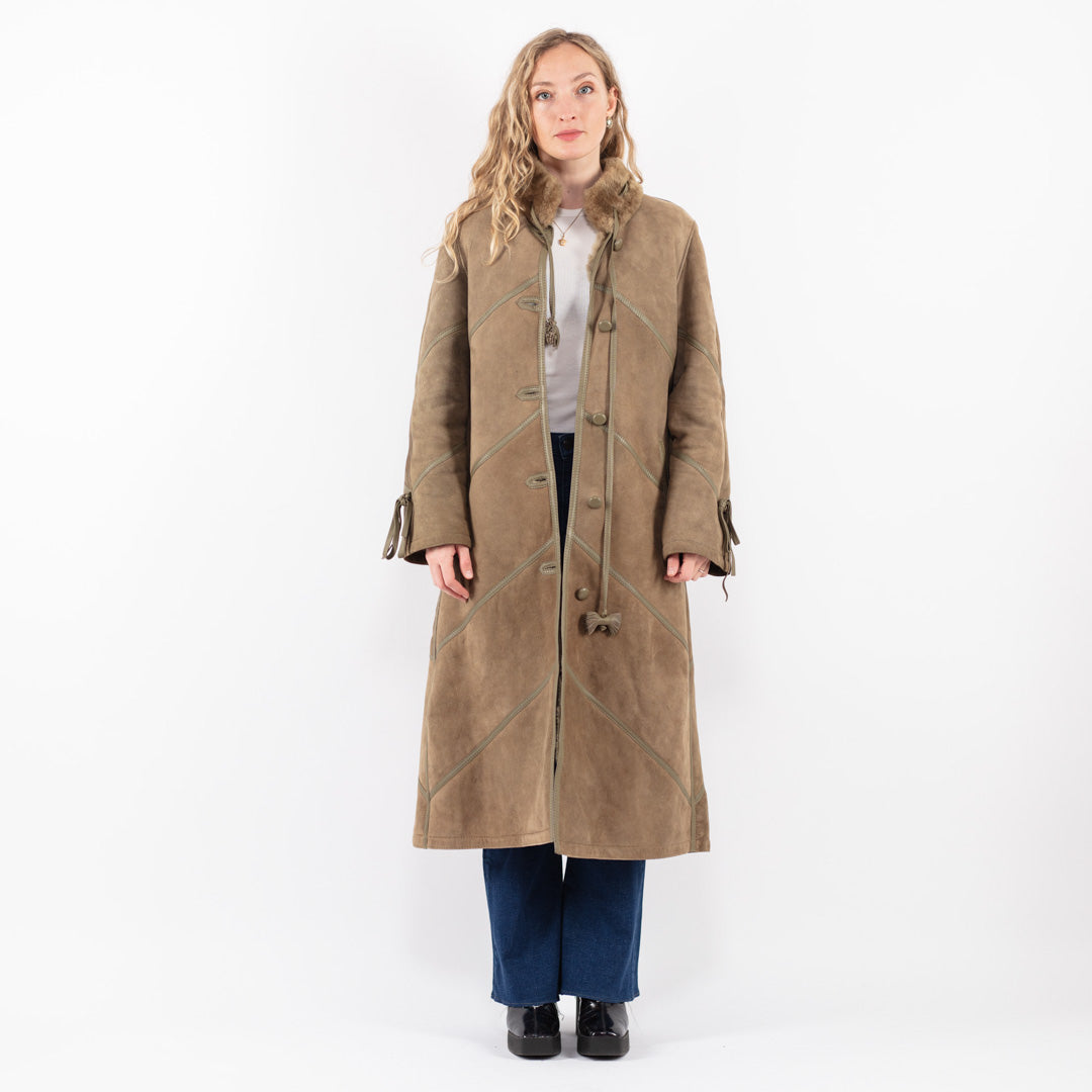 Vintage 70's Women Sheepskin Coat in Beige