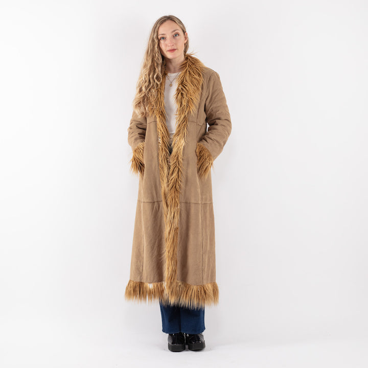 Vintage 90's Women Faux Sheepskin Coat in Beige