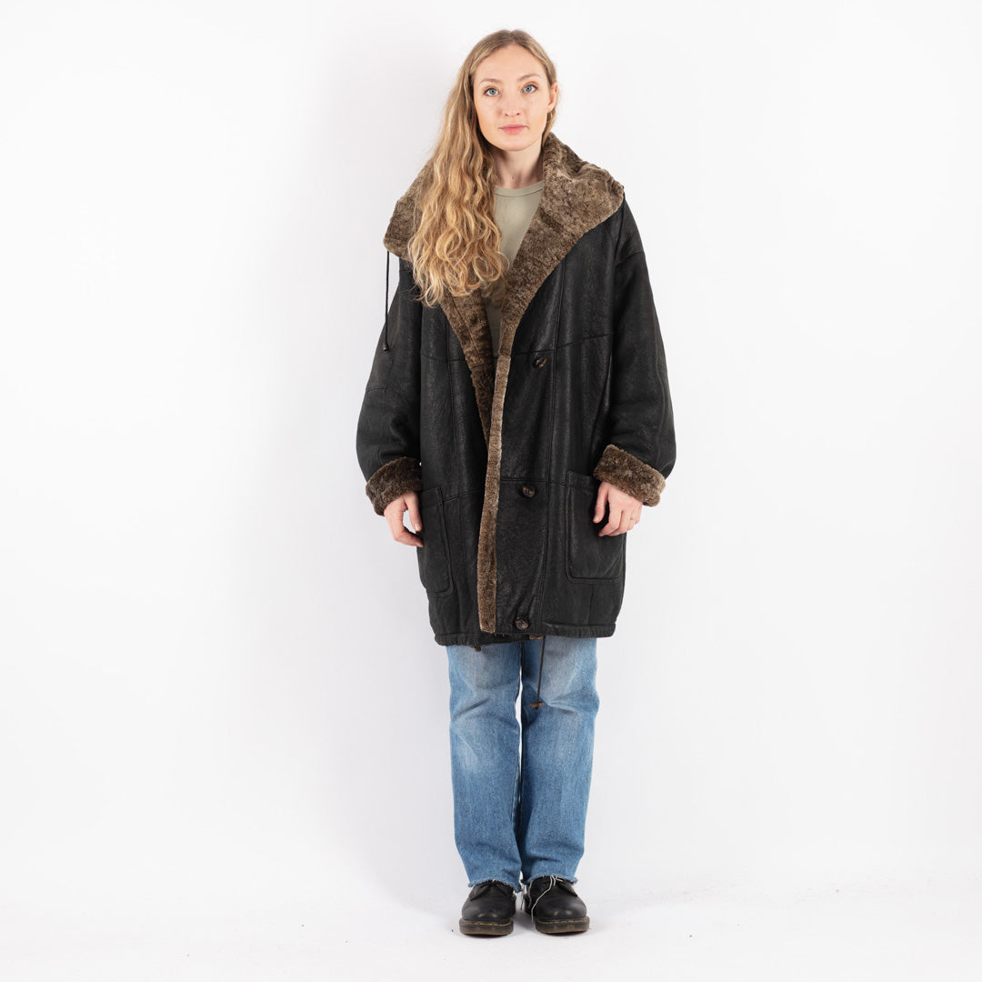 Vintage 90's Women Sheepskin Coat in Black