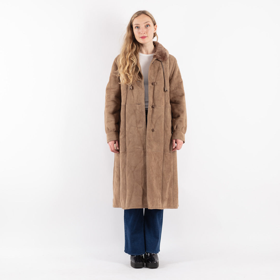 Vintage 70's Women Sheepskin Coat in Beige