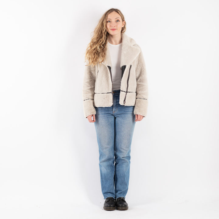 Vintage 00's Women Sherpa Jacket in Beige