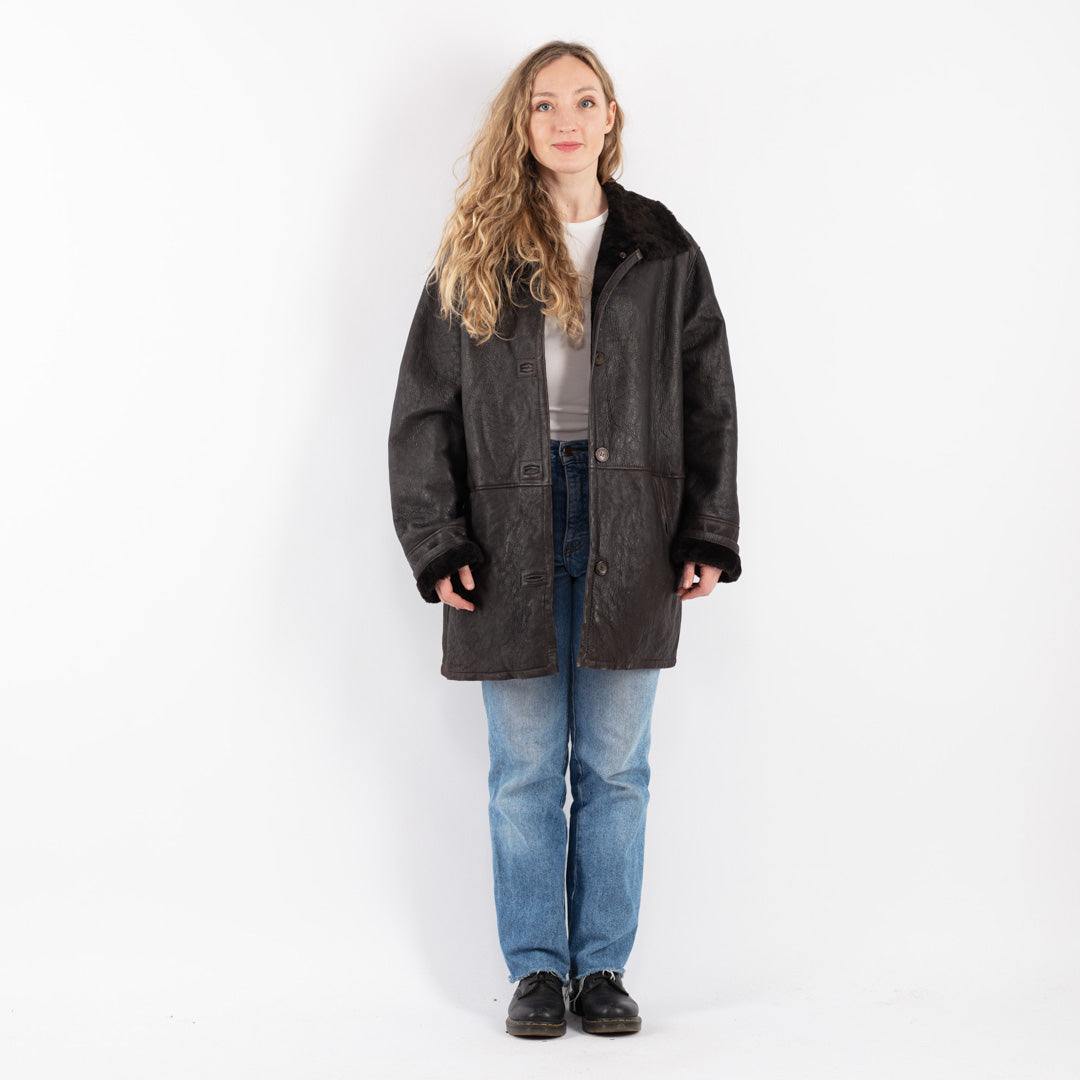 Vintage 90's Women Sheepskin Coat in Brown