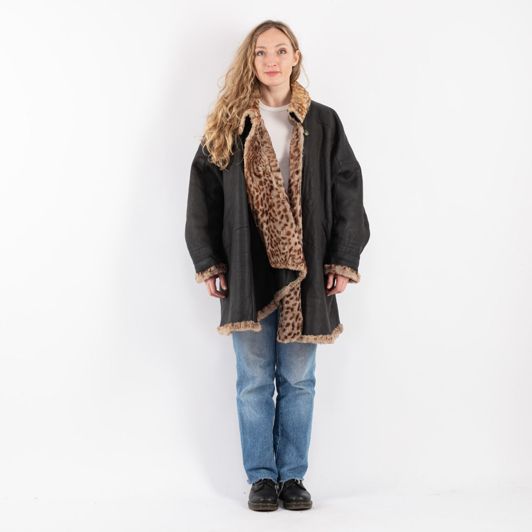 Vintage 80's Women Sheepskin Coat in BlackV9107