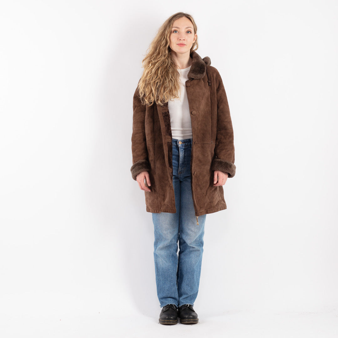 Vintage 90's Women Sheepskin Coat in Brown