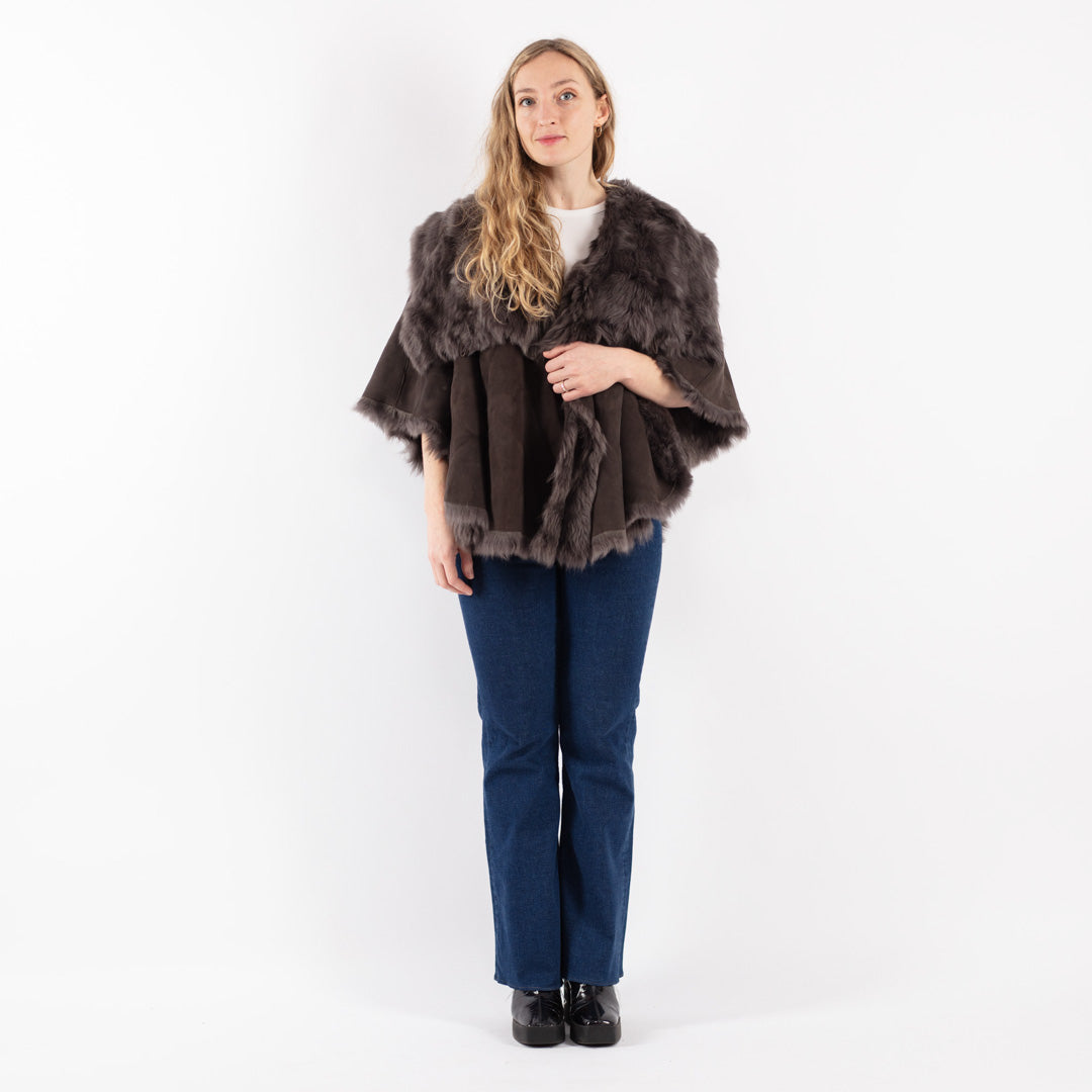 Vintage 90's Women Sheepskin Coat in GrayV8774