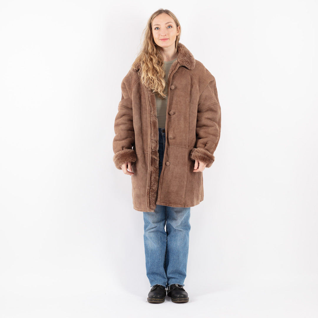 Vintage 90's Women Sheepskin Coat in Beige