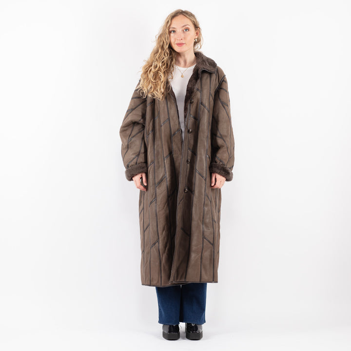 Vintage 80's Women Sheepskin Coat in Brown