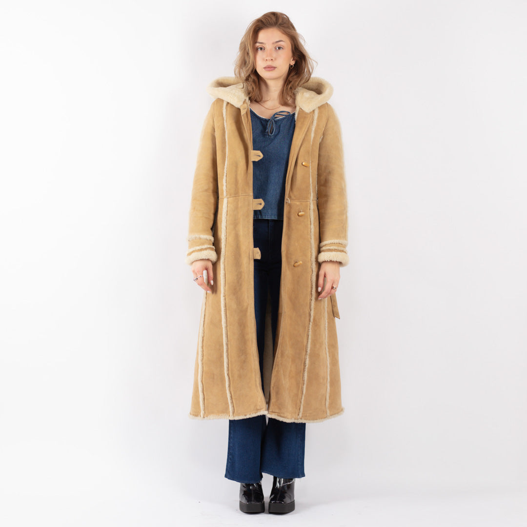 Vintage 70's Women Sheepskin Coat in Beige