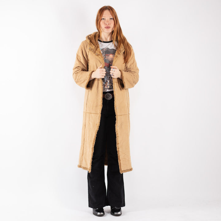 Vintage 90's Women Sherpa Coat in Beige