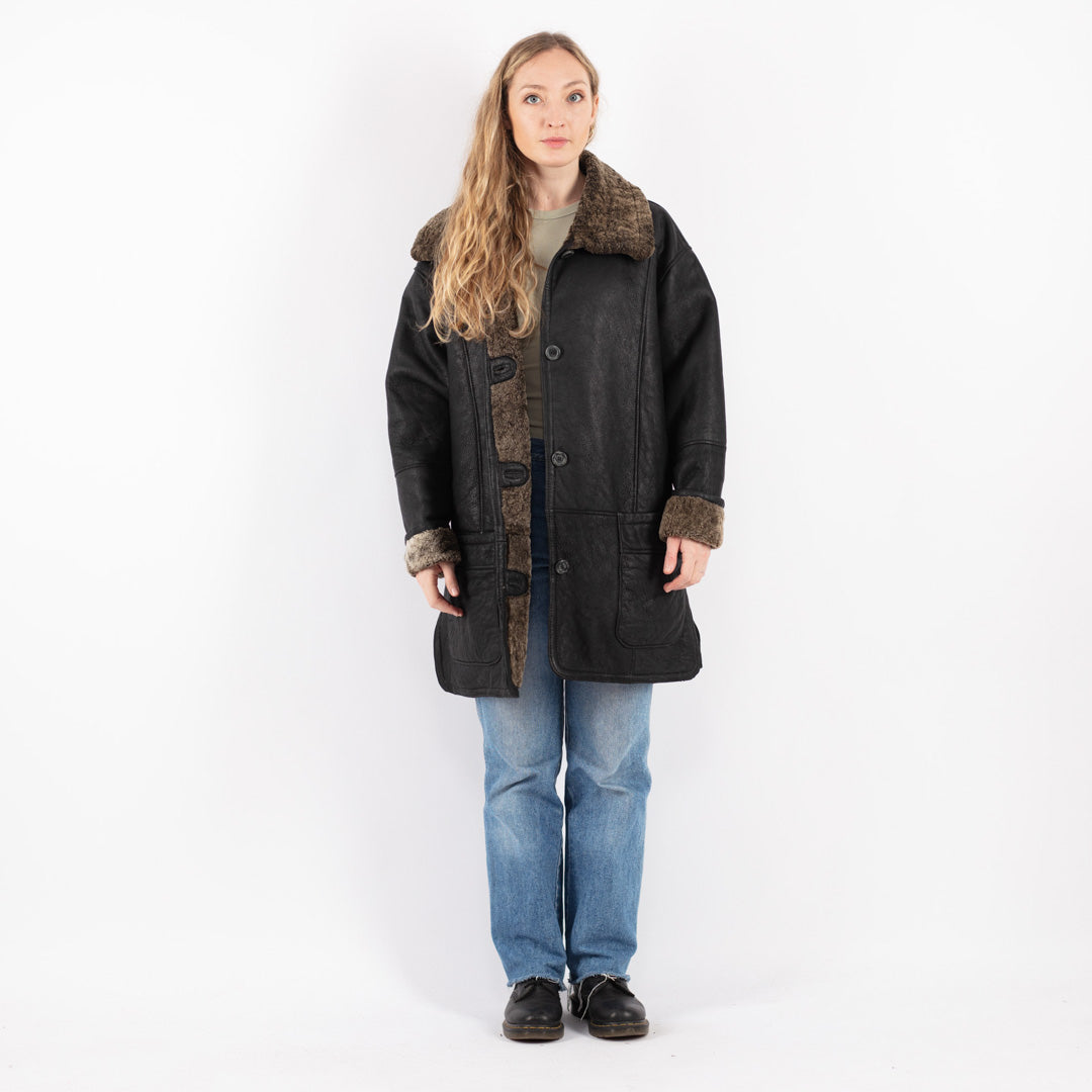 Vintage 90's Women Sheepskin Coat in Black