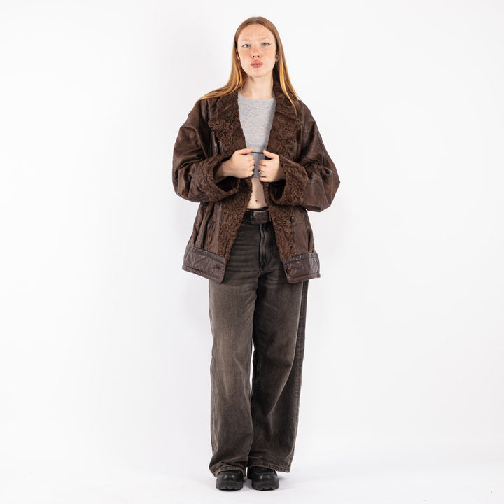 Vintage 90's Women Sheepskin Coat in Brown