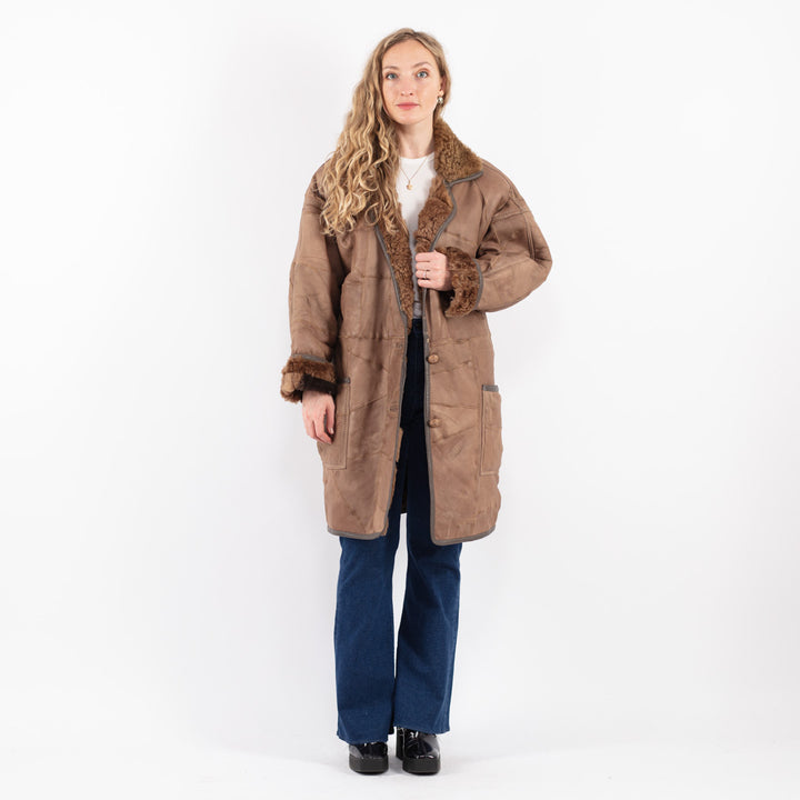 Vintage 80's Women Sheepskin Coat in Beige