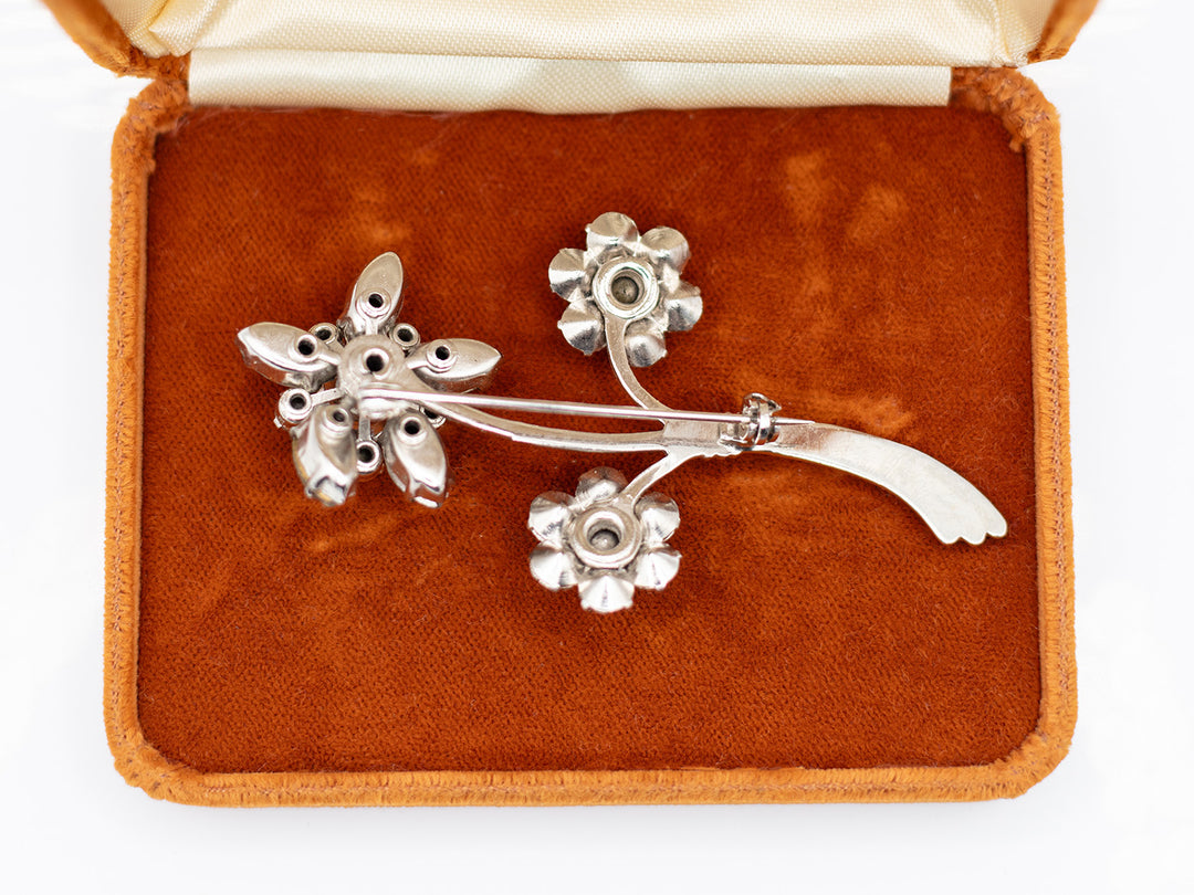 Vintage 50's Brooch in Silver