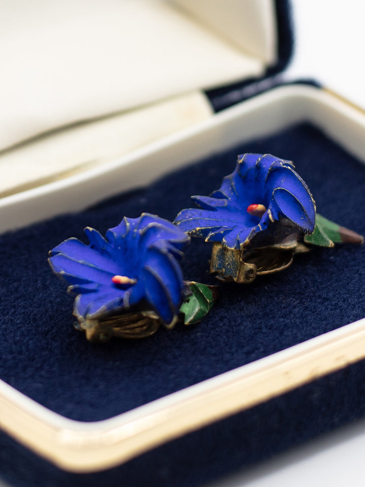 Vintage 50's Clip-on Earrings in Blue