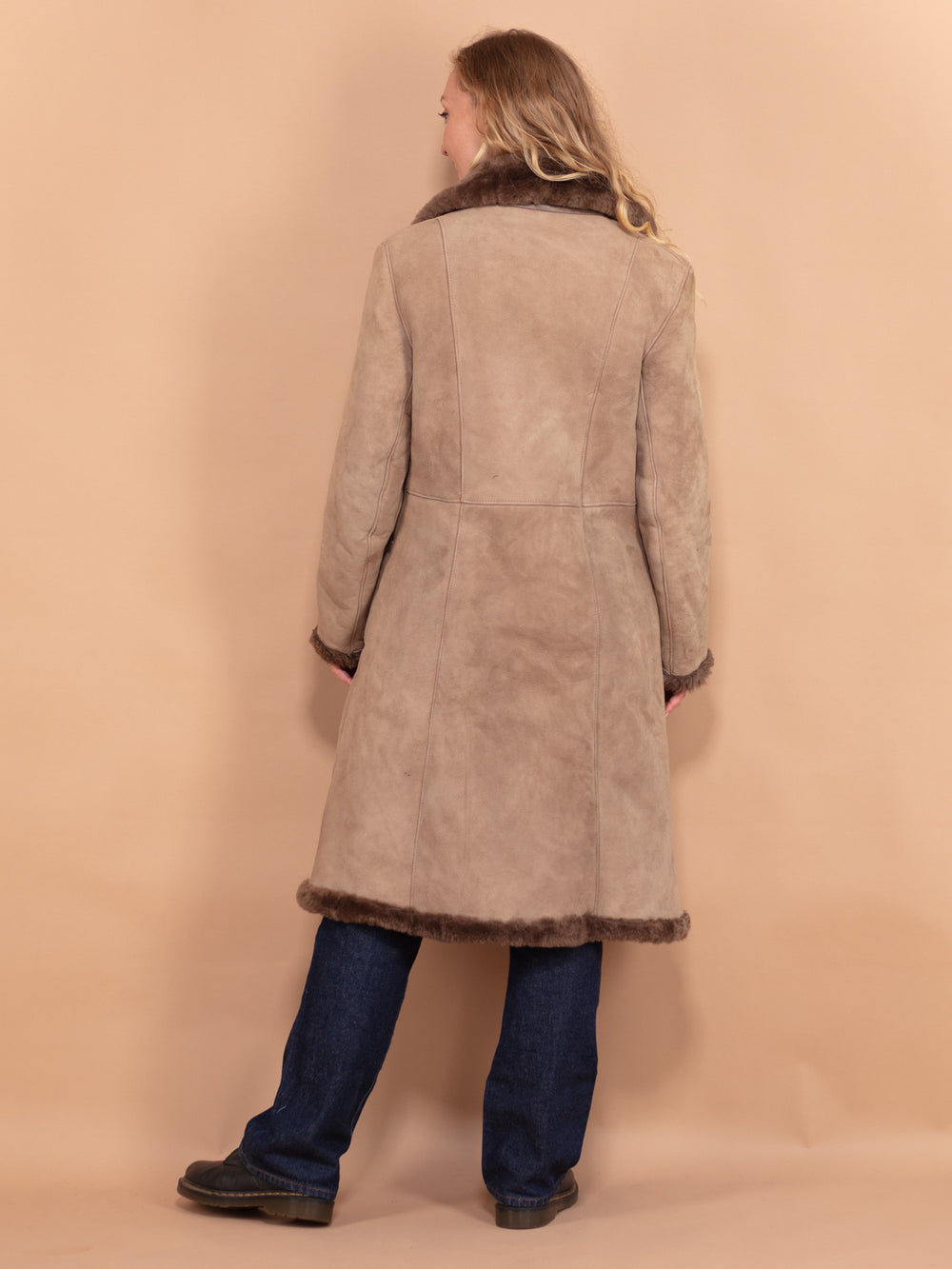 Vintage 70's Women Sheepskin Coat in Beige - NorthernGrip