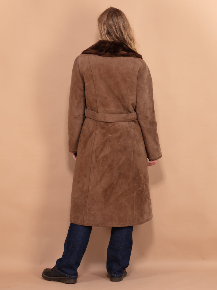 Brown Suede Coat 70's, Size Medium M, Warm Penny Lane Winter Coat, Brown Sherpa Overcoat, Elegant Shearling Coat, Winter Outerwear