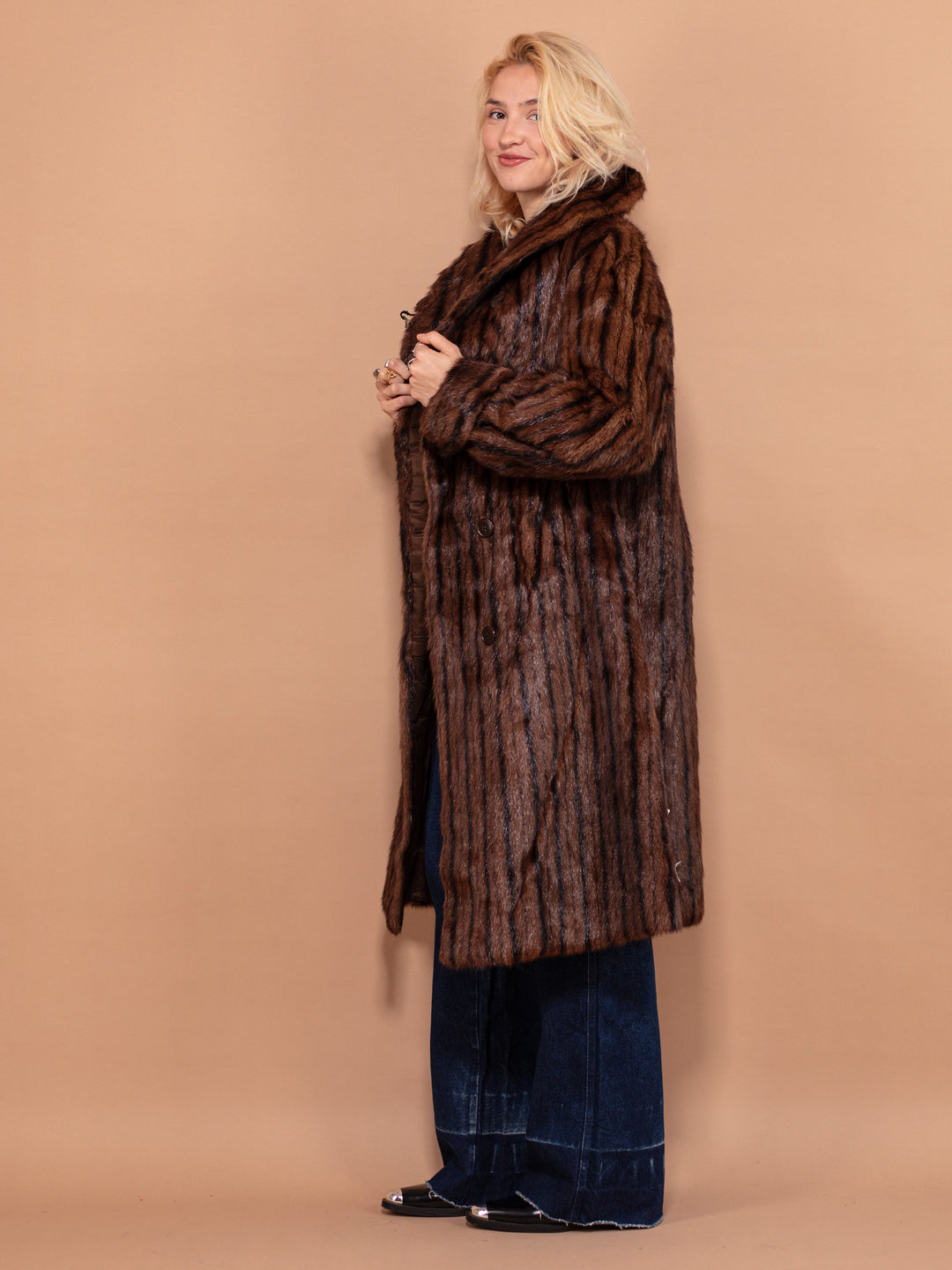 Vintage Real Fur Overcoat 60's, Size Large, Brown Striped Beaver Fur Coat, Luxurious Overcoat, Longline Warm Winter Coat, Retro Opera Coat
