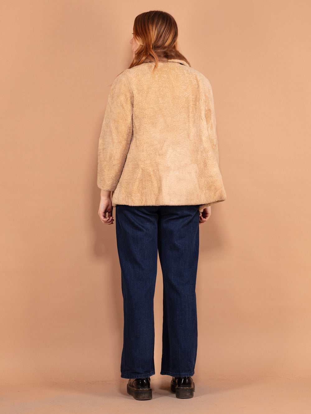 Vintage 60's Women Sheep Fur Coat in Beige - NorthernGrip