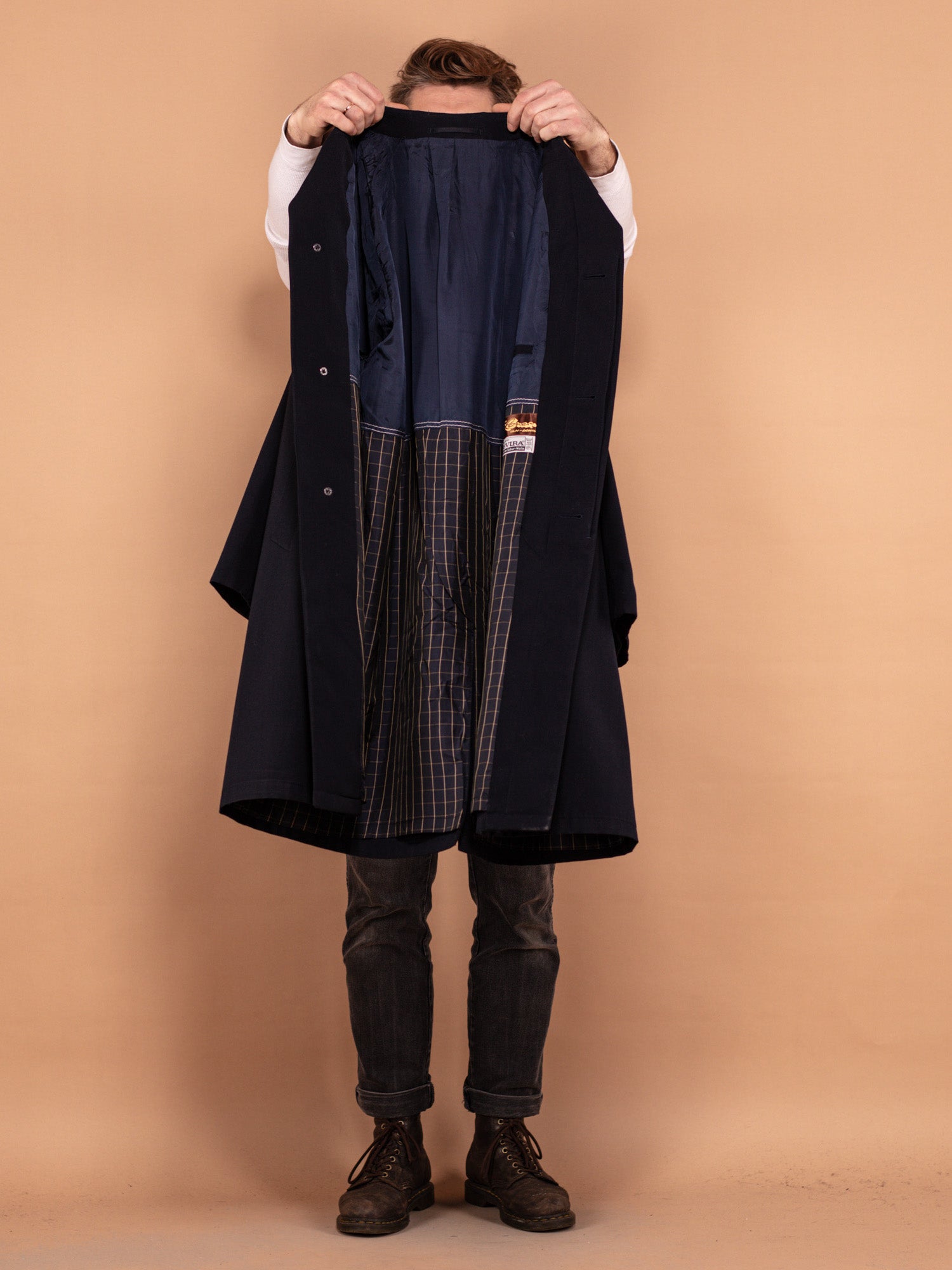 Minimalist wool coat store