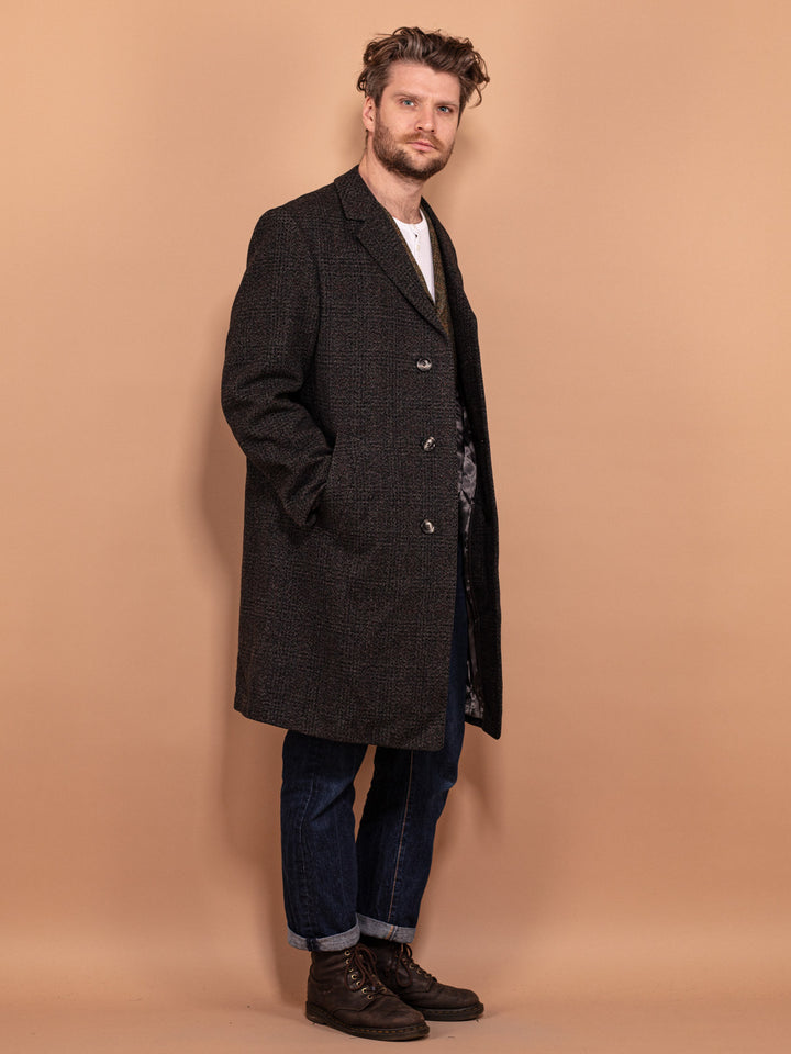 Vintage 70's Men Plaid Wool Coat in Grey - NorthernGrip