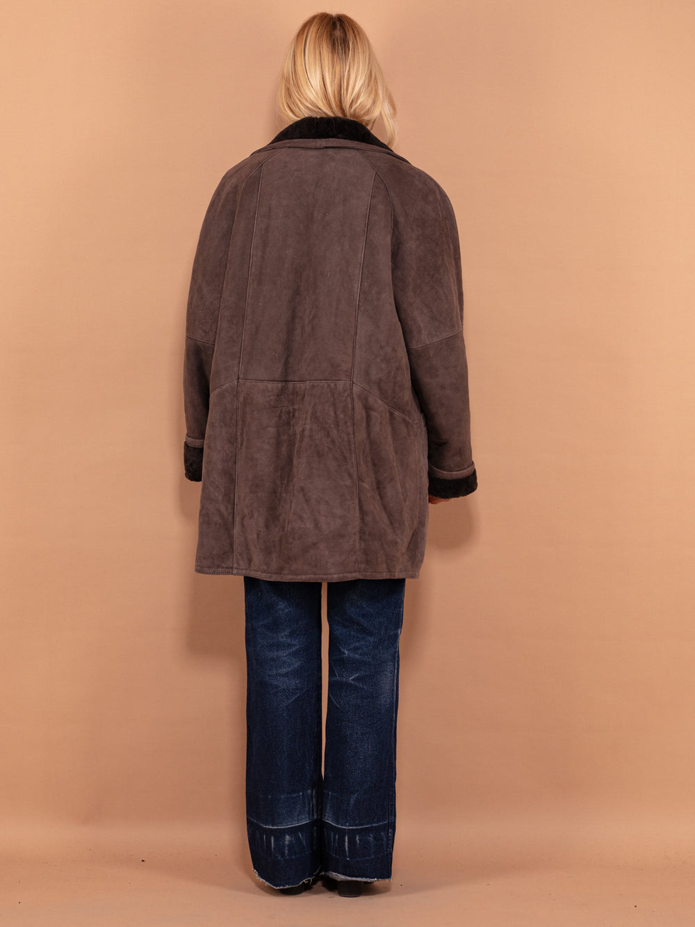 Vintage 90's Women Sheepskin Suede Coat in Grey - NorthernGrip