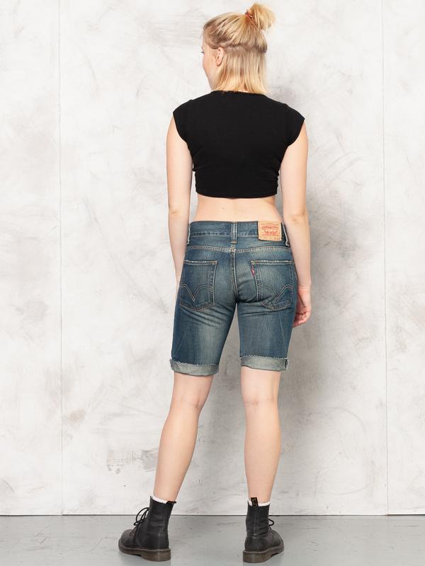 Vintage levi shorts womens on sale