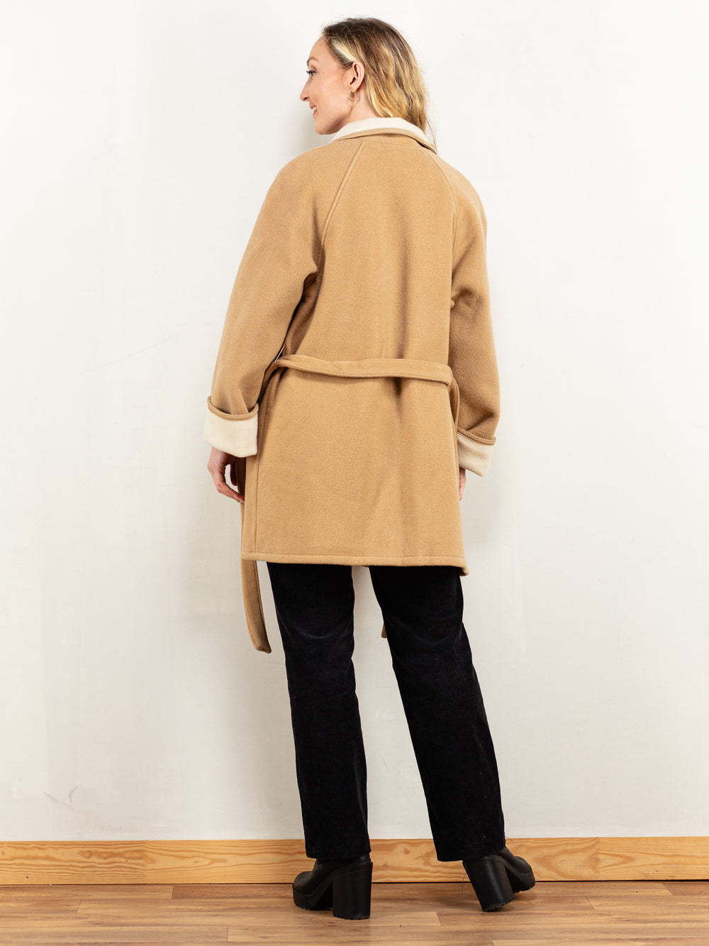 Vintage 70's Women Blanket Coat in Brown - NorthernGrip