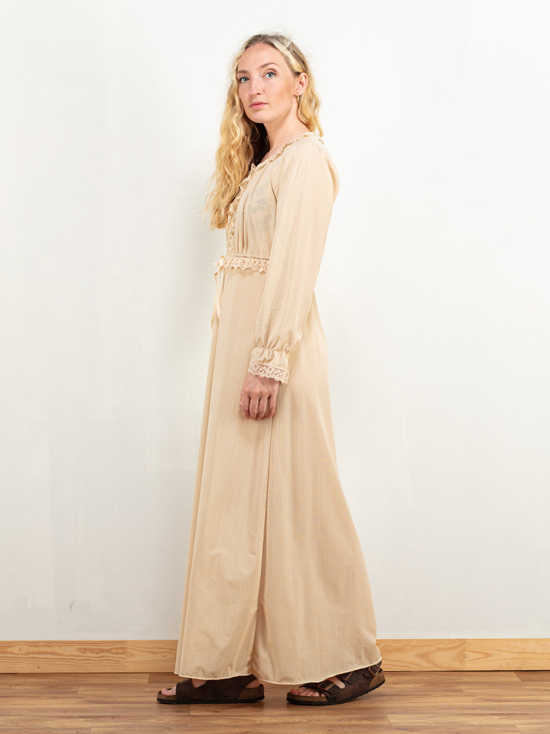 Online Vintage Store | 70's Women Maxi Dress | Northern Grip NorthernGrip Online Vintage Store | 70's Women Maxi Dress | Northern Grip NorthernGrip