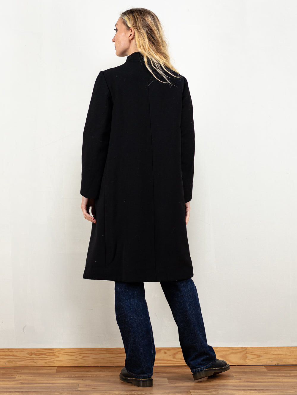 Vintage 60's Women Wool Blend Wrap Coat - NorthernGrip