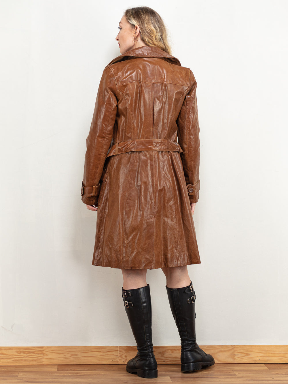 Vintage 00's Women Leather Coat in Brown - NorthernGrip