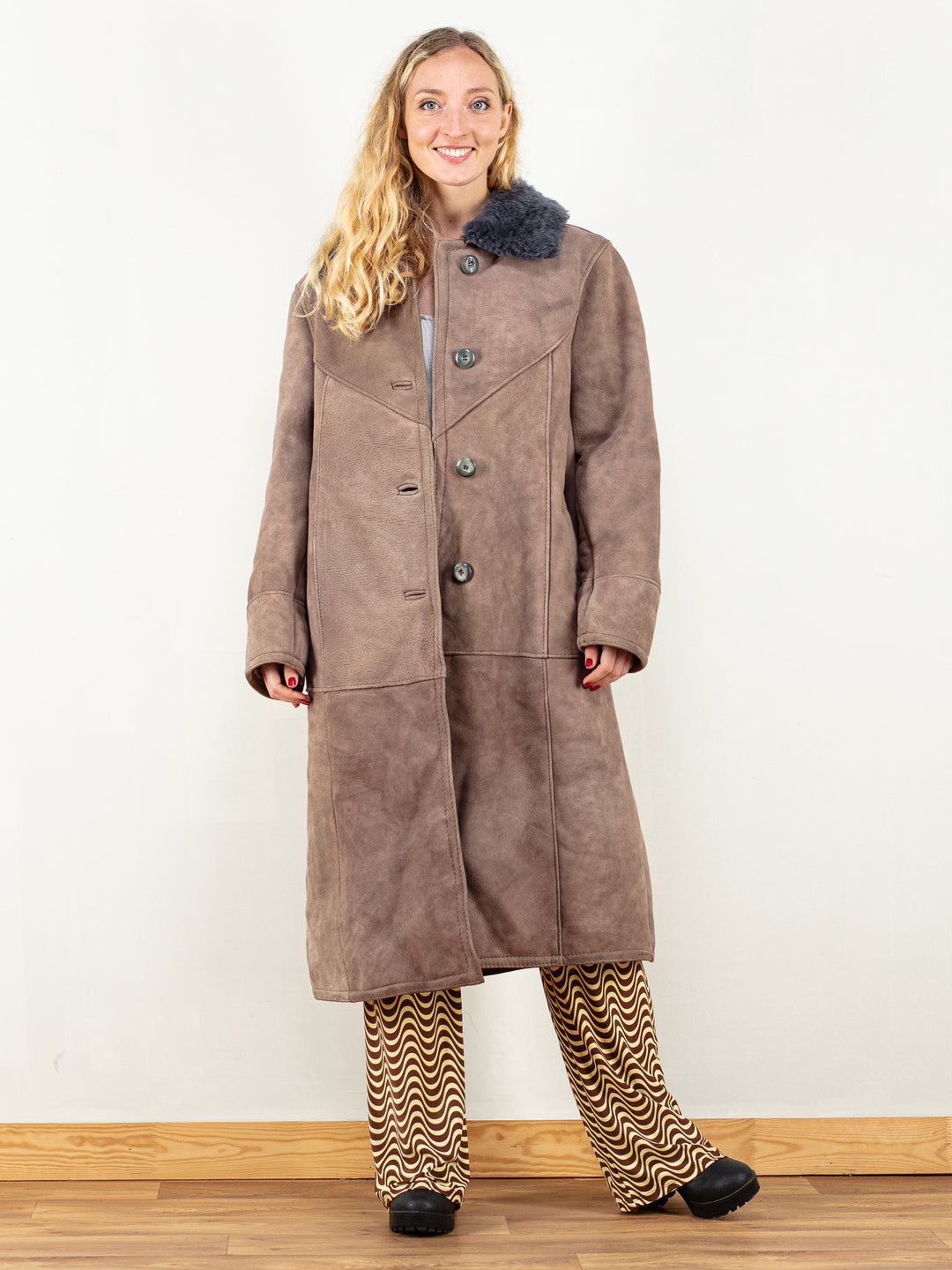 Shearling Sheepskin Coat 70's women oversized vintage brown suede sheepskin shearling coat winter  women vintage clothing size large L