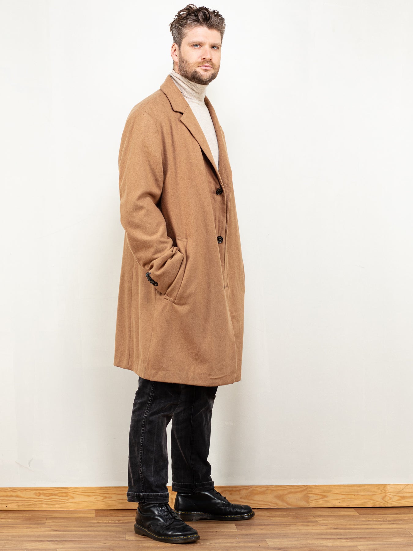 Online Vintage Store | 90's Men Wool Blend Coat in Brown