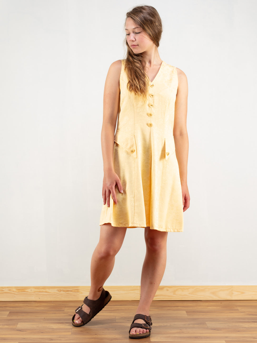 vintage floral yellow dress Adrianna Papell Printed Midi Women's Dress Pale : 10 do not iron the outer mesh) There are 5 sizes (S/M/L/XL/XXL) available Yellow V Neck Floral Tunic