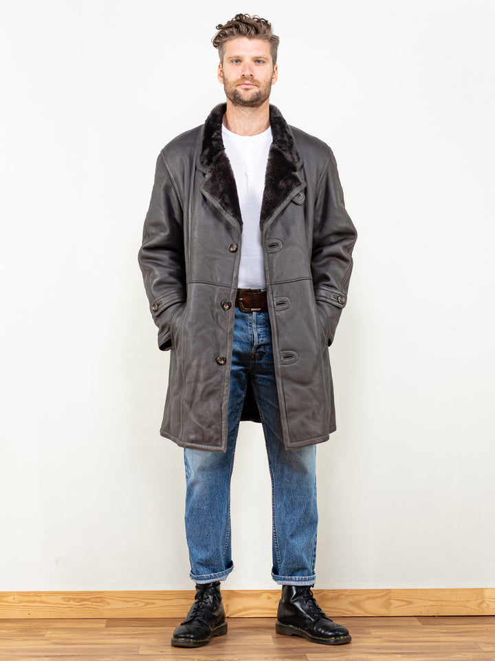 Vintage 70's Men Sheepskin Leather Coat in Grey - NorthernGrip