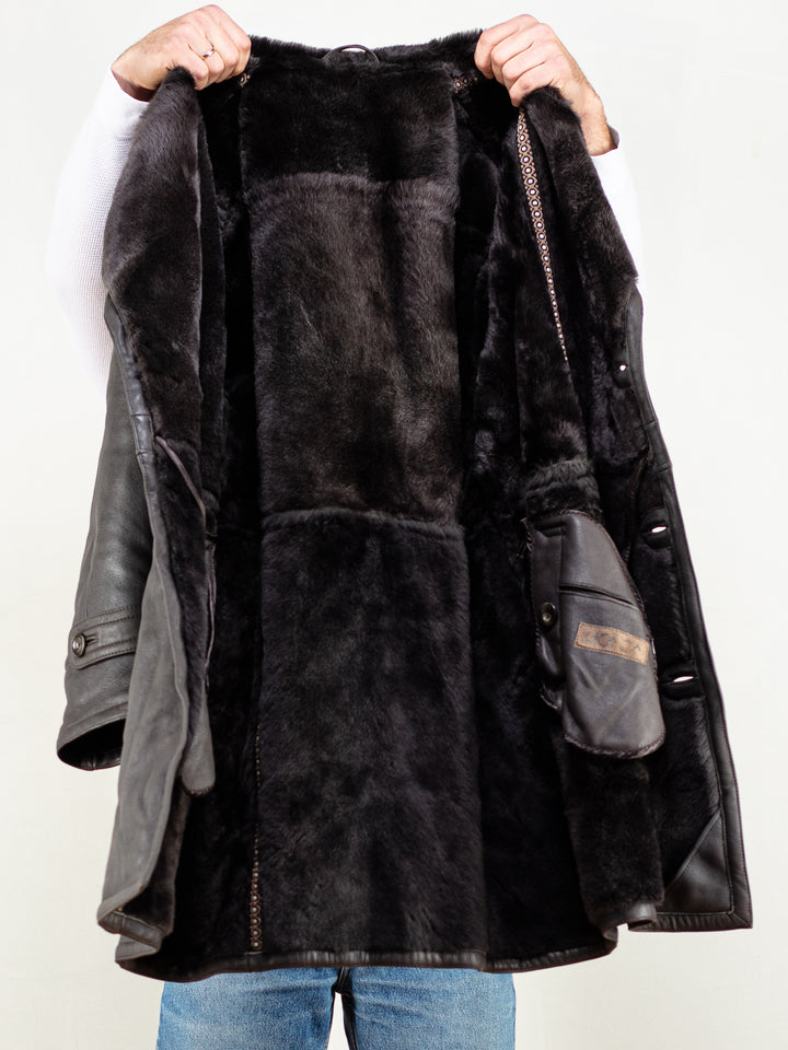 Vintage 70's Men Sheepskin Leather Coat in Grey - NorthernGrip