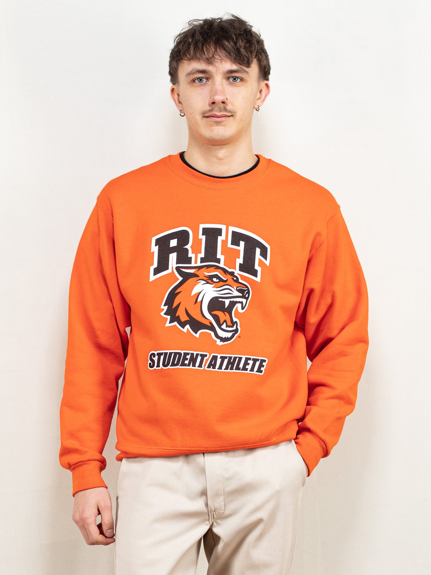 Vintage orange sweatshirt hotsell