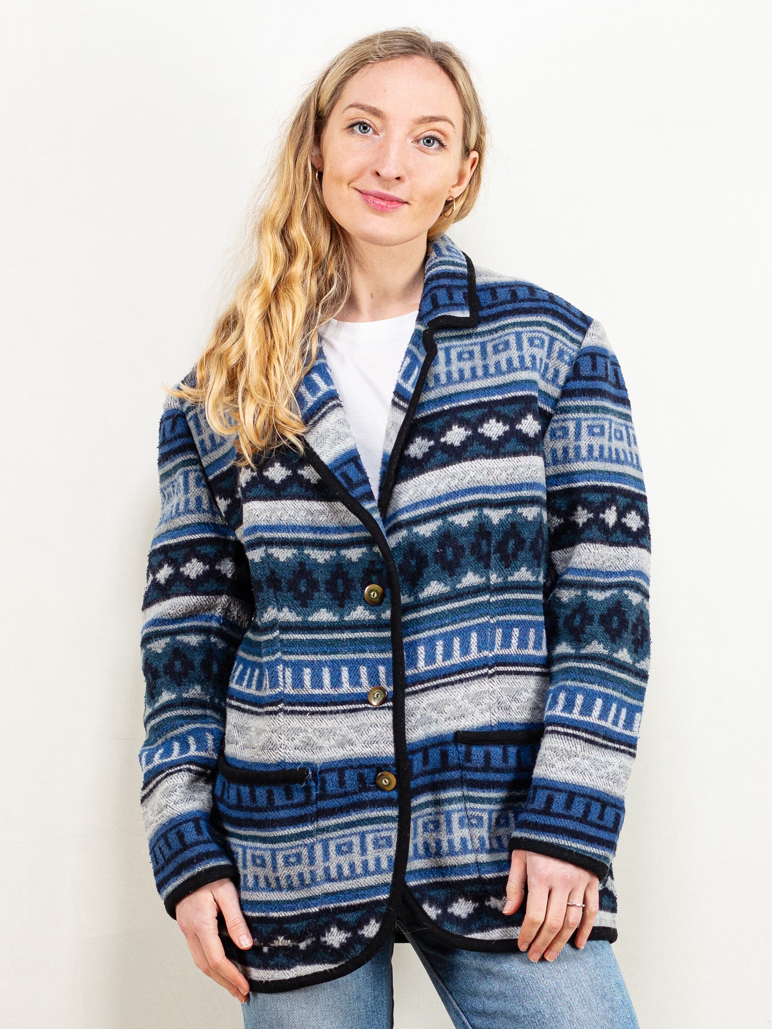Online Vintage Store 80 s Women Aztec Style Jacket in Blue Northern Grip NorthernGrip