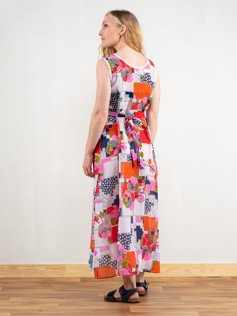 Vintage 70's Women Patterned Maxi Dress - NorthernGrip
