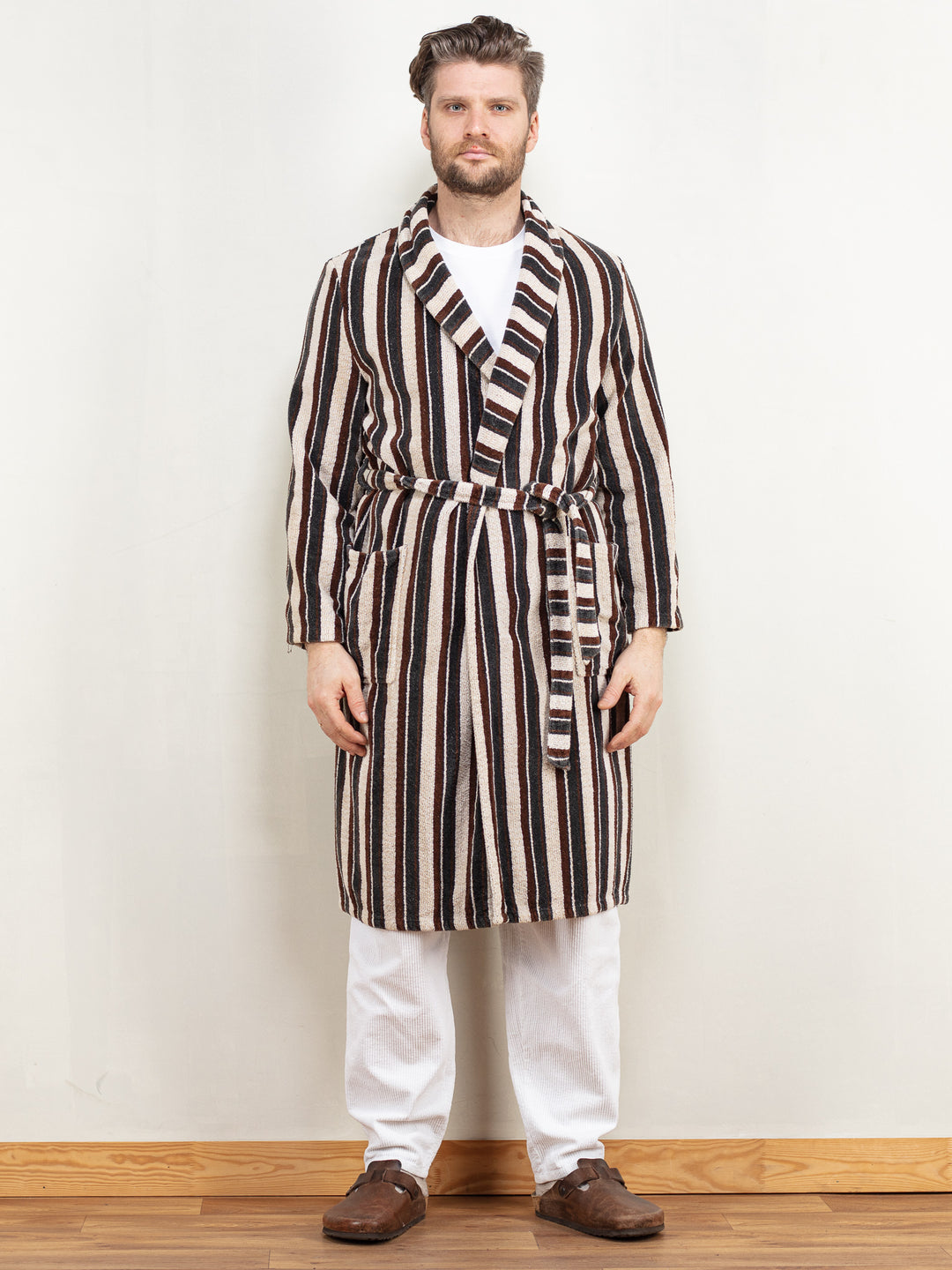 Vintage 80's Men Bathrobe in White and Brown Vintage 80's Men Bathrobe in White and Brown