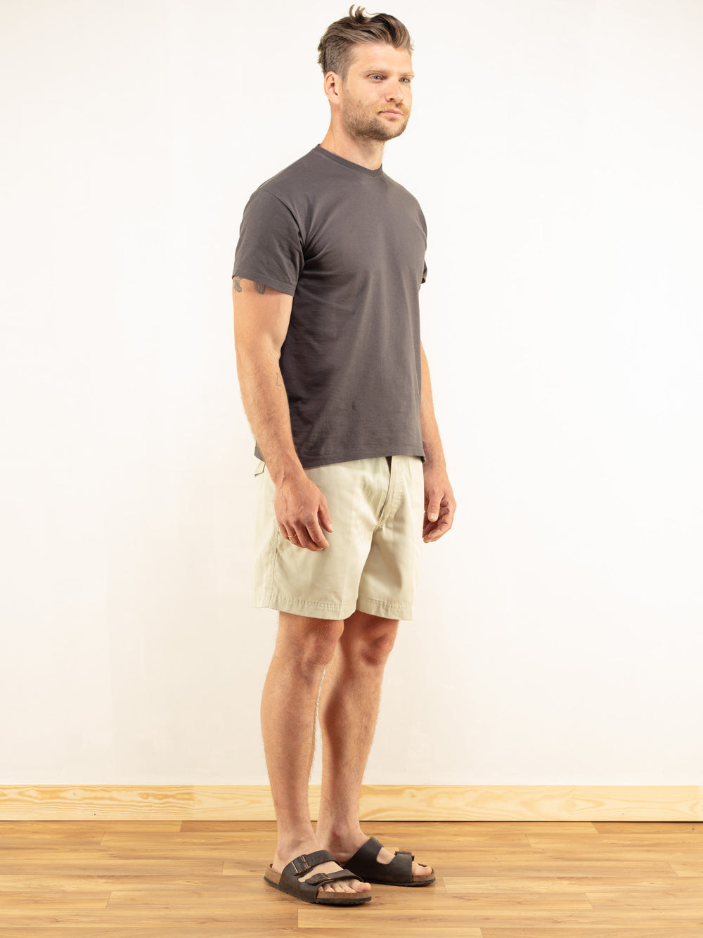 Vintage 90's Beige Men Chino Shorts - NorthernGrip