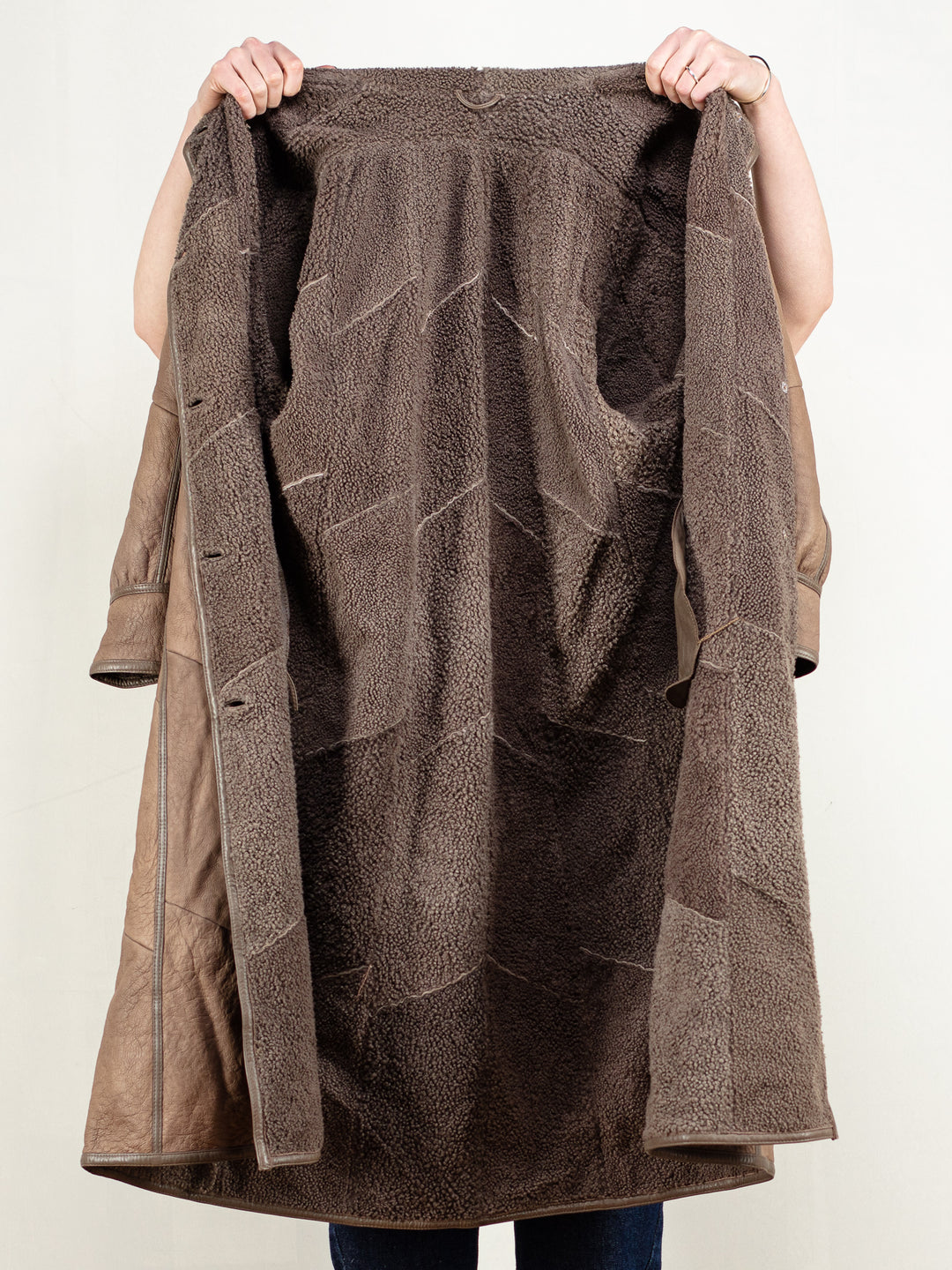 Vintage 80's Women Shearling Coat in Brown - NorthernGrip