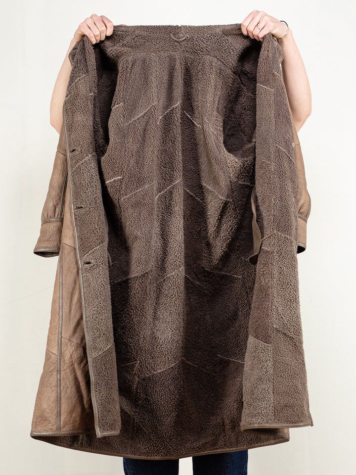 Vintage 80's Women Shearling Coat in Brown - NorthernGrip