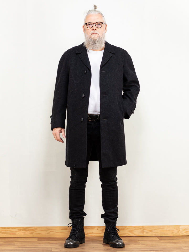 Vintage 80's Men Wool Coat in Dark Grey - NorthernGrip