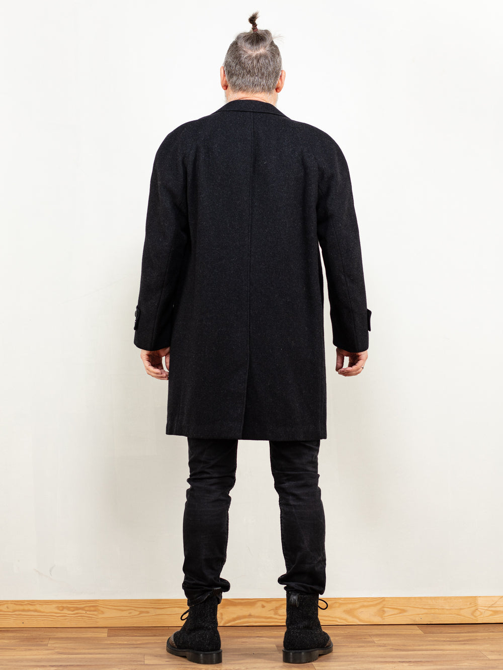 Vintage 80's Men Wool Coat in Dark Grey - NorthernGrip