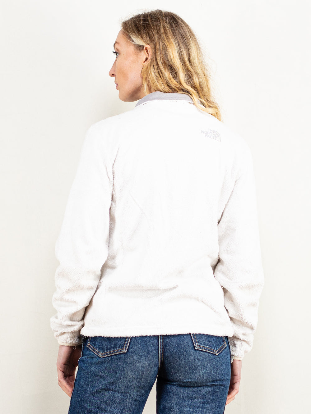 Vintage 90's Women The North Face Jacket in White - NorthernGrip